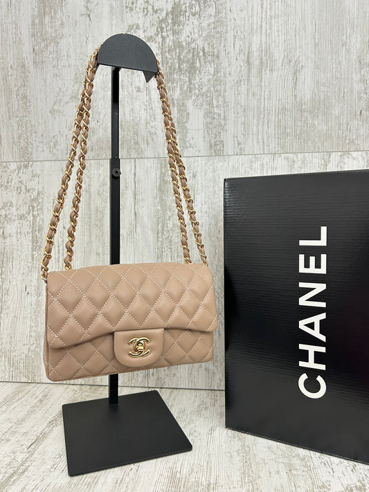 Chanel flap