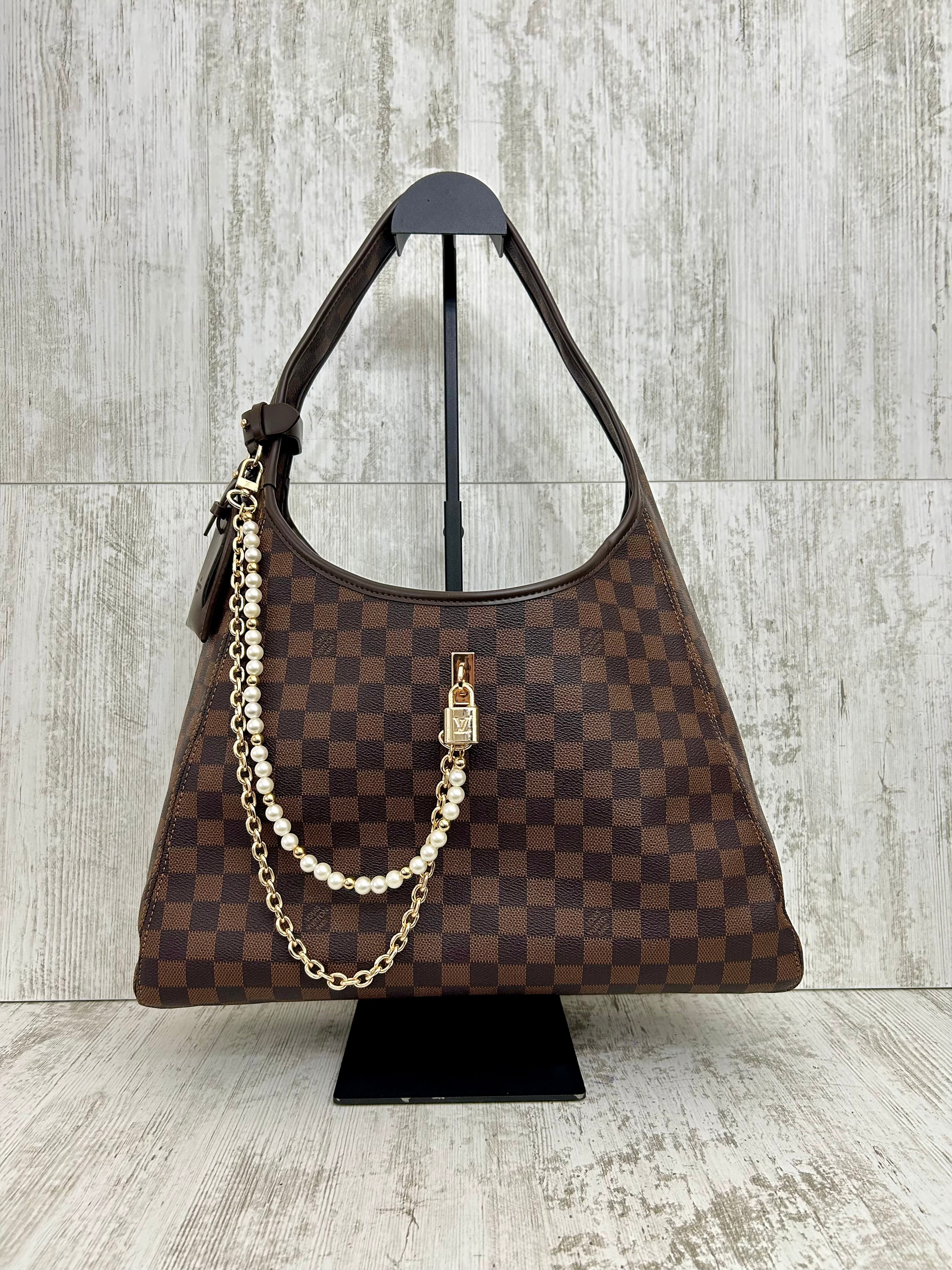 Louis Vuitton shopping