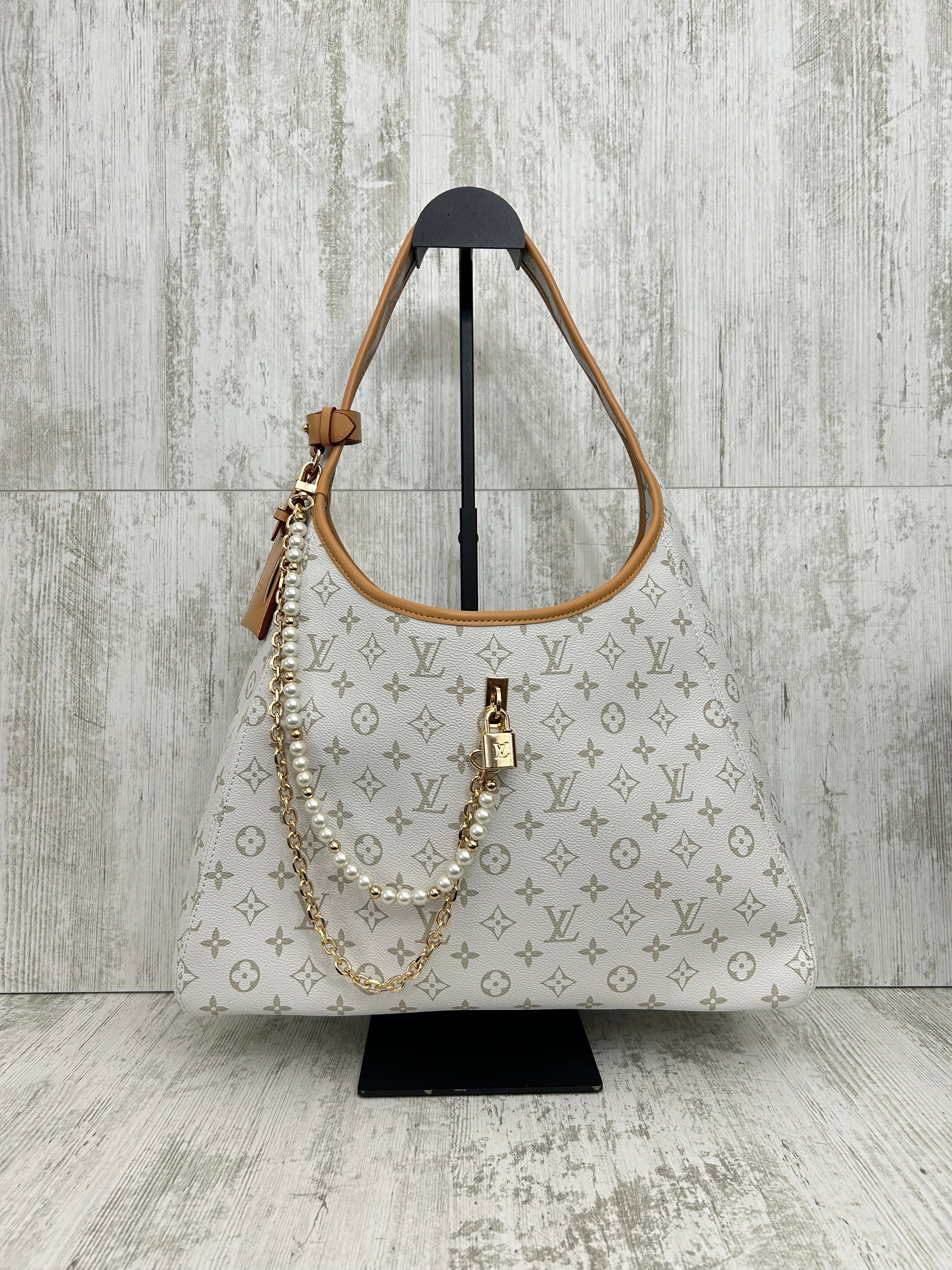 Louis Vuitton Shopping