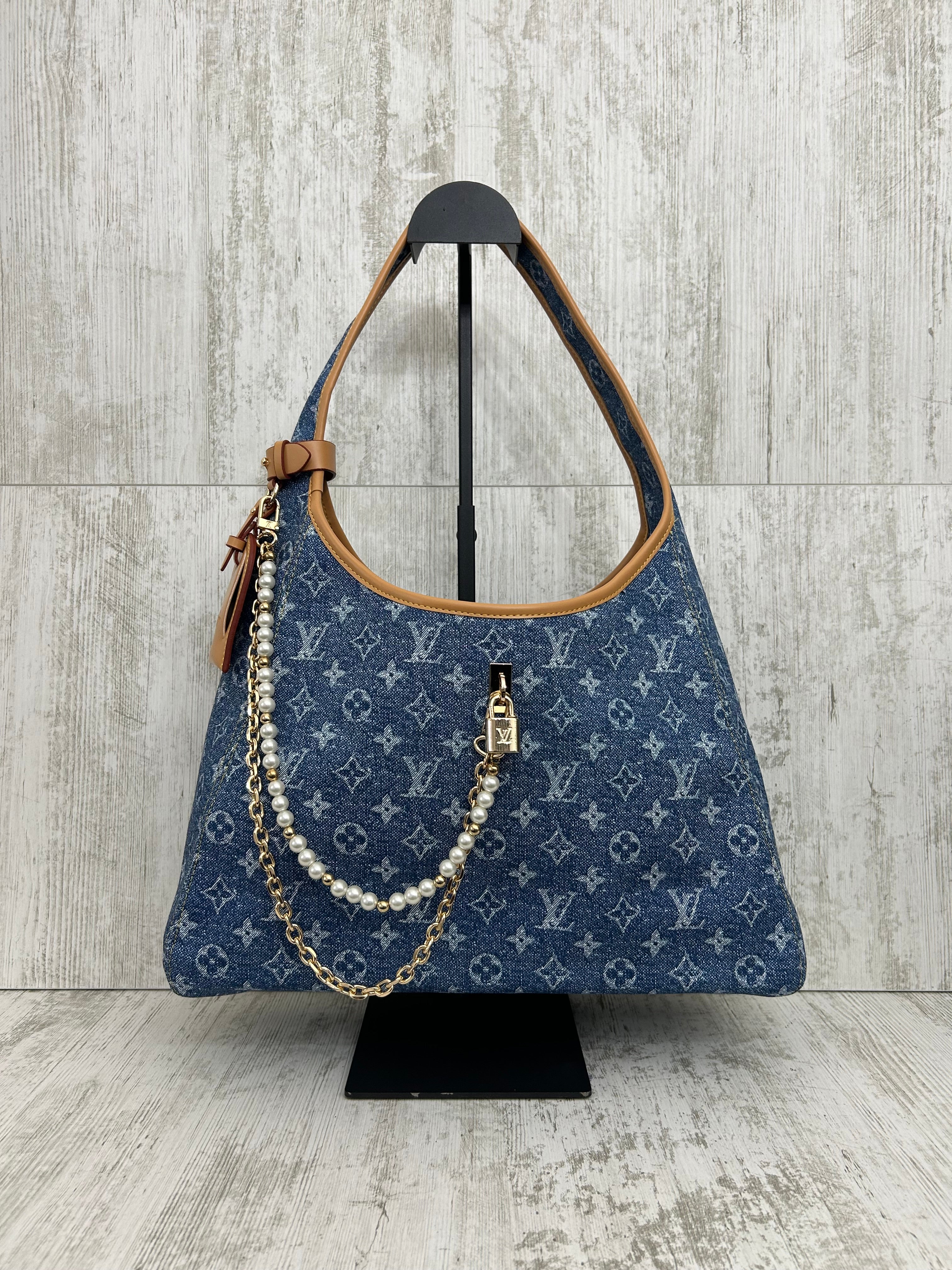 Louis Vuitton shopping