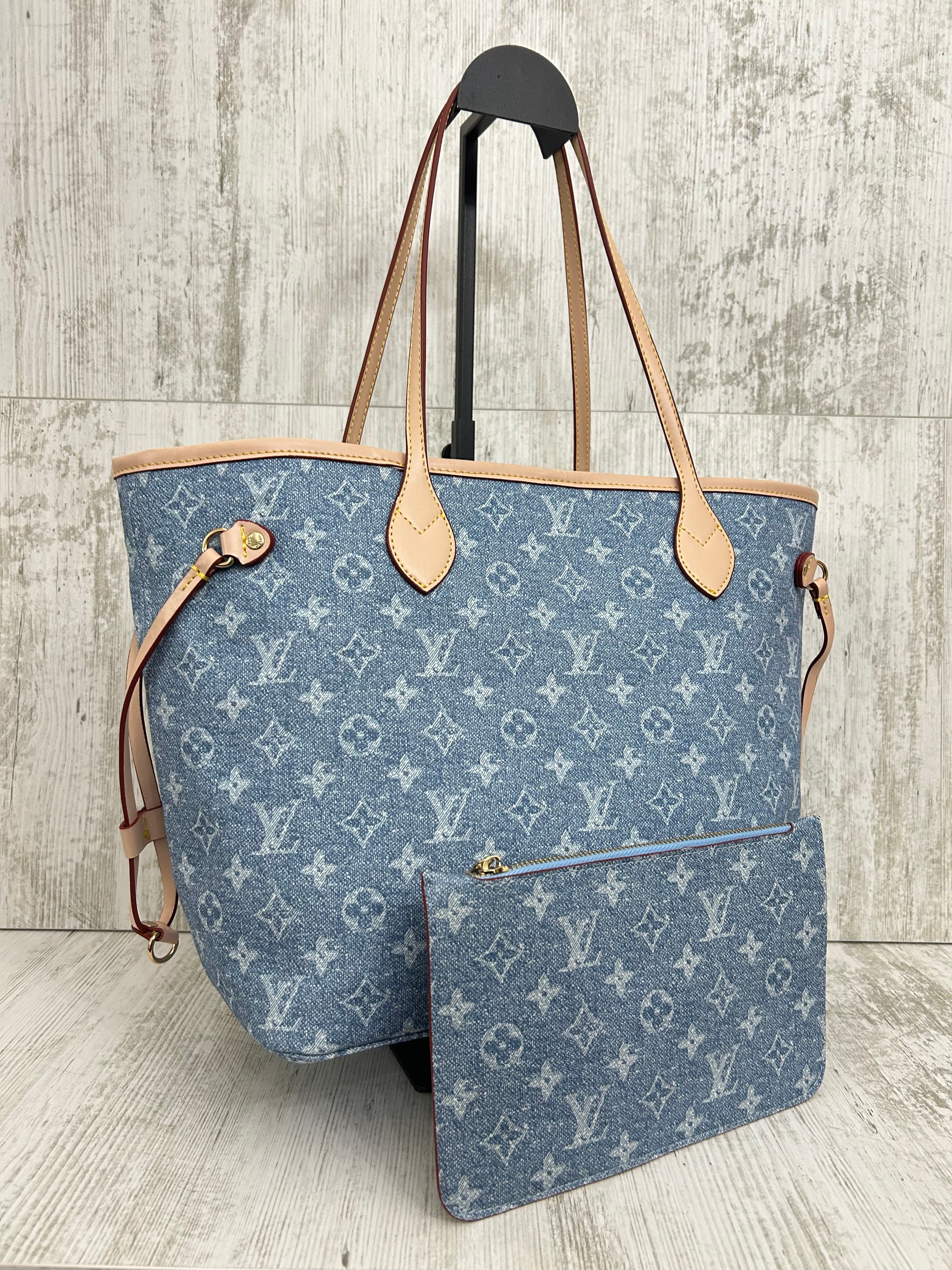 Louis Vuitton Shopping