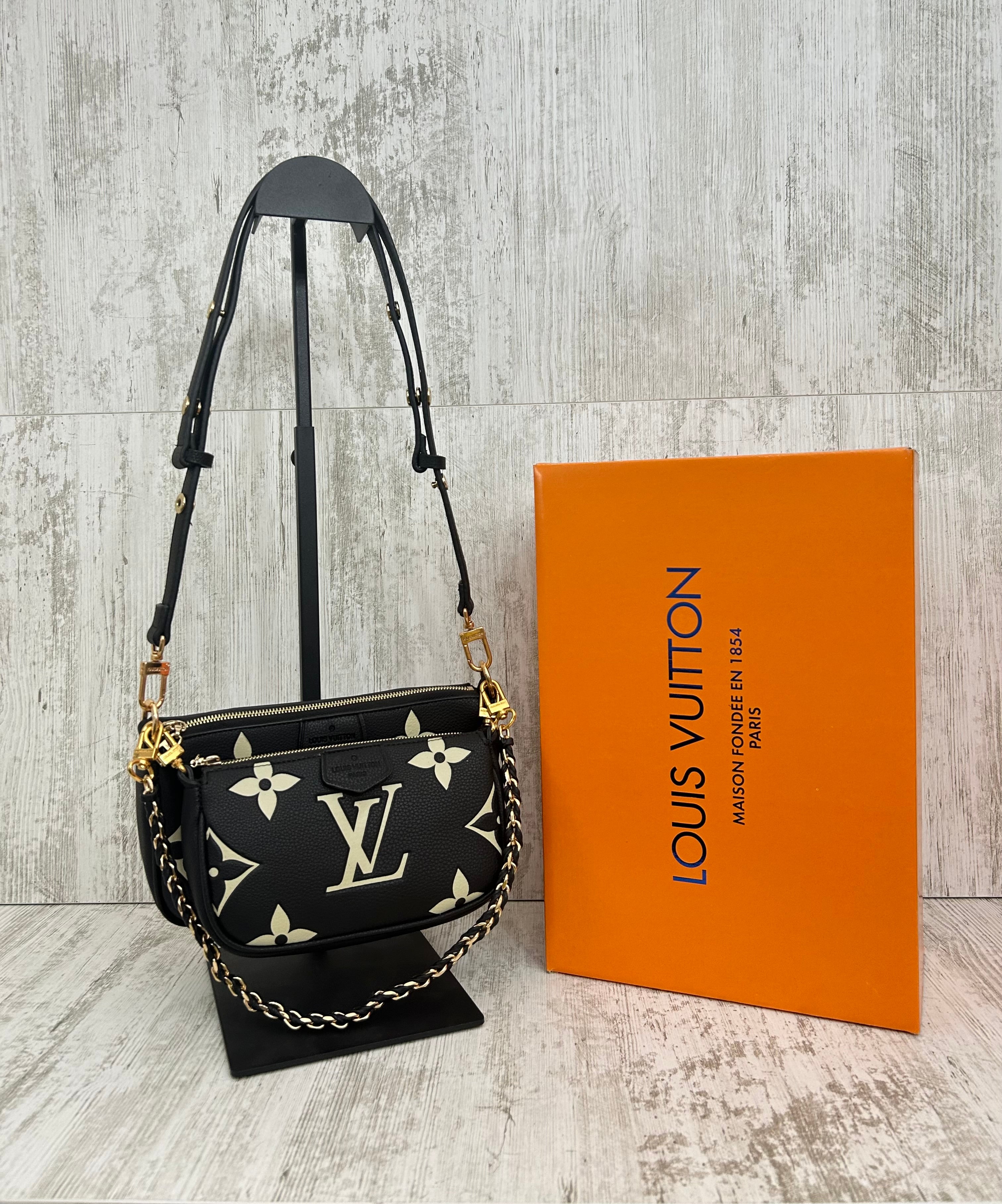 Louis Vuitton Multi Bag