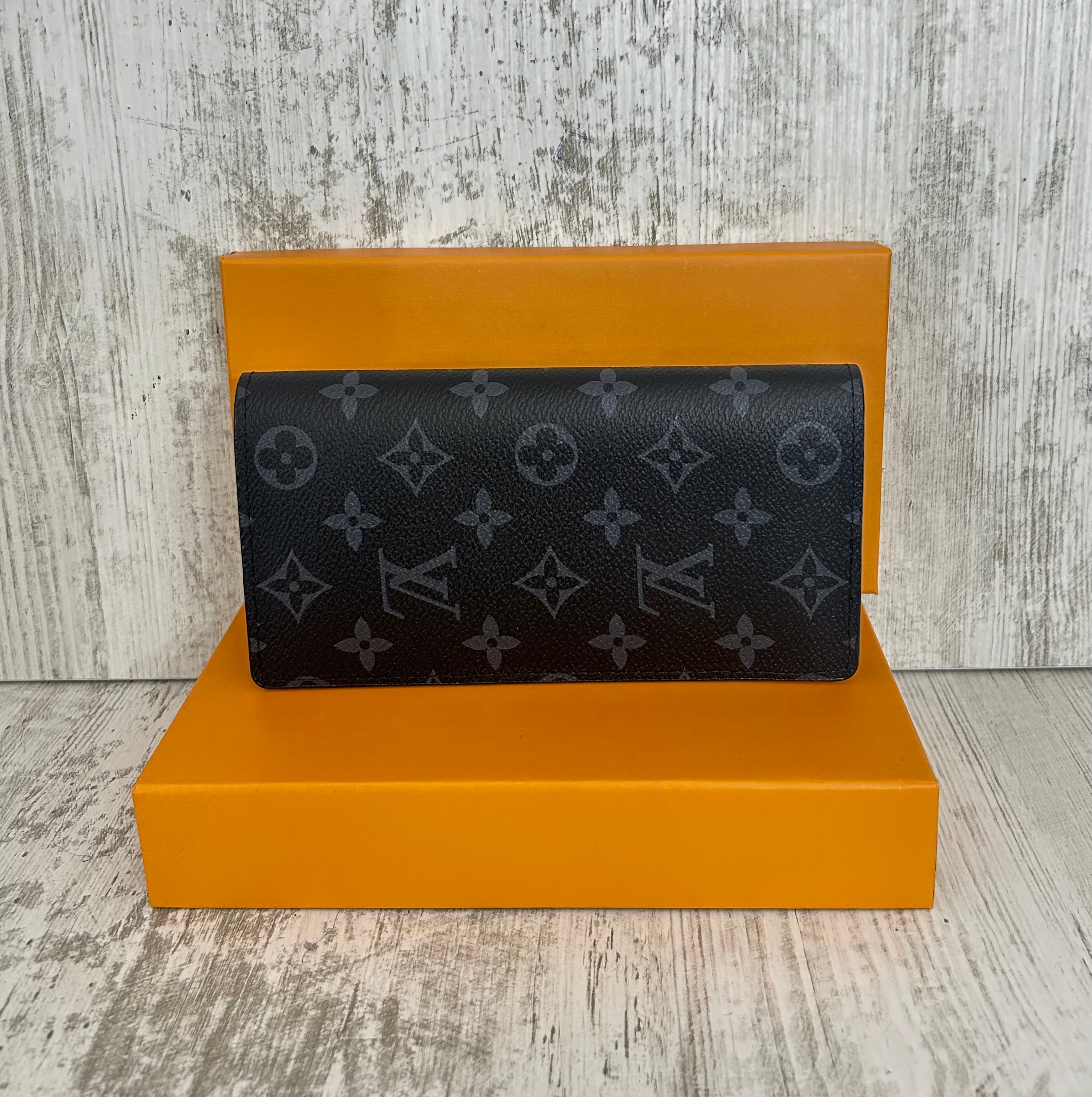 Louis Vuitton Skin ΜΑΥΡΟ