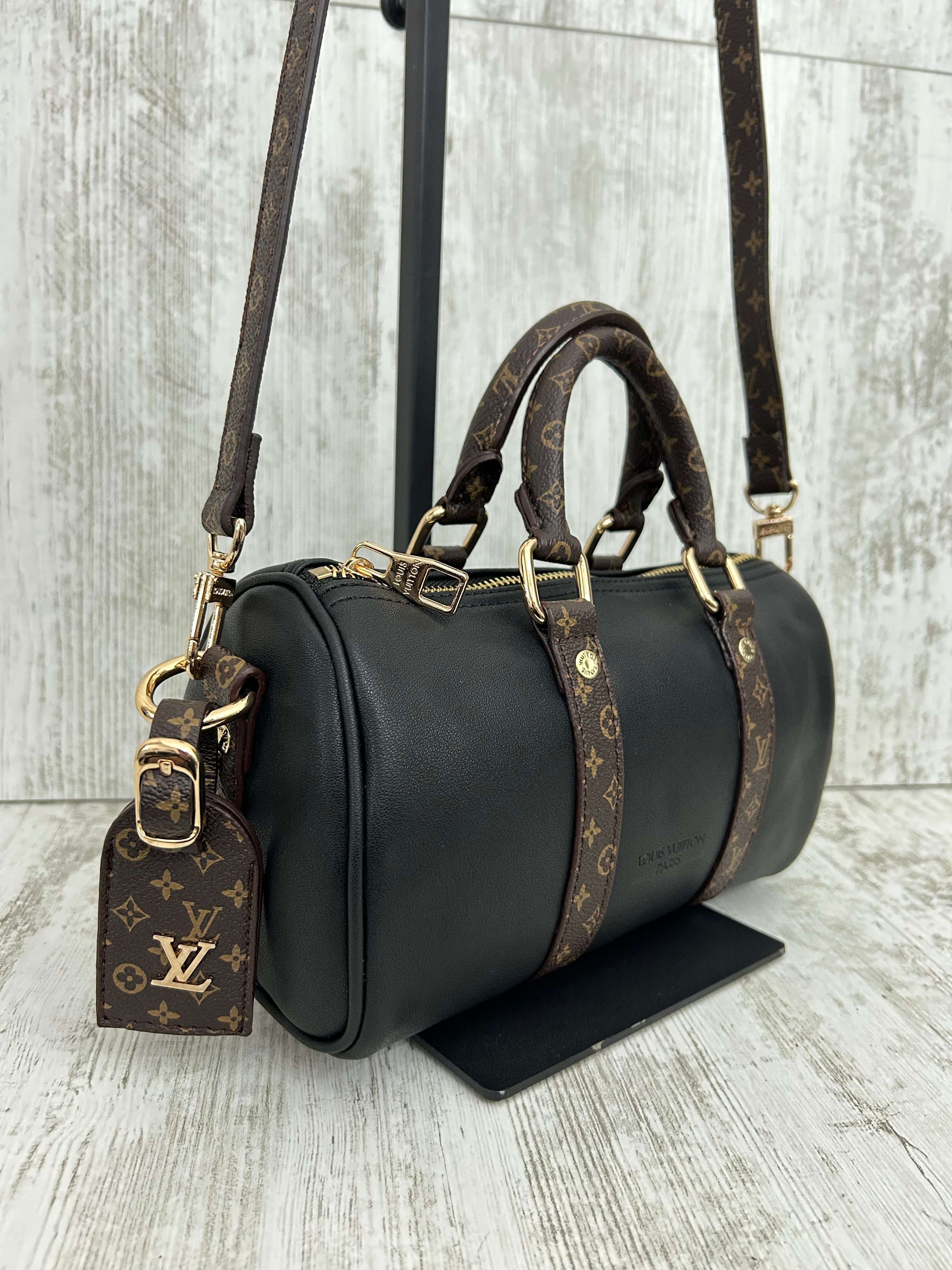 Louis Vuitton speedy large