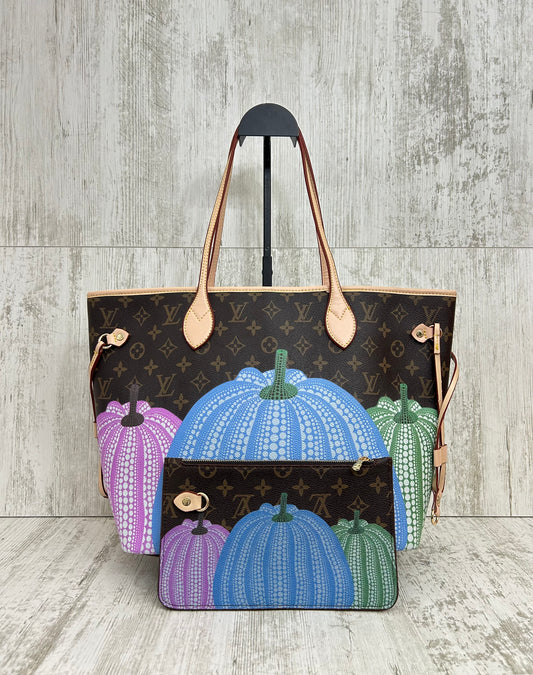 Louis Vuitton Shopping