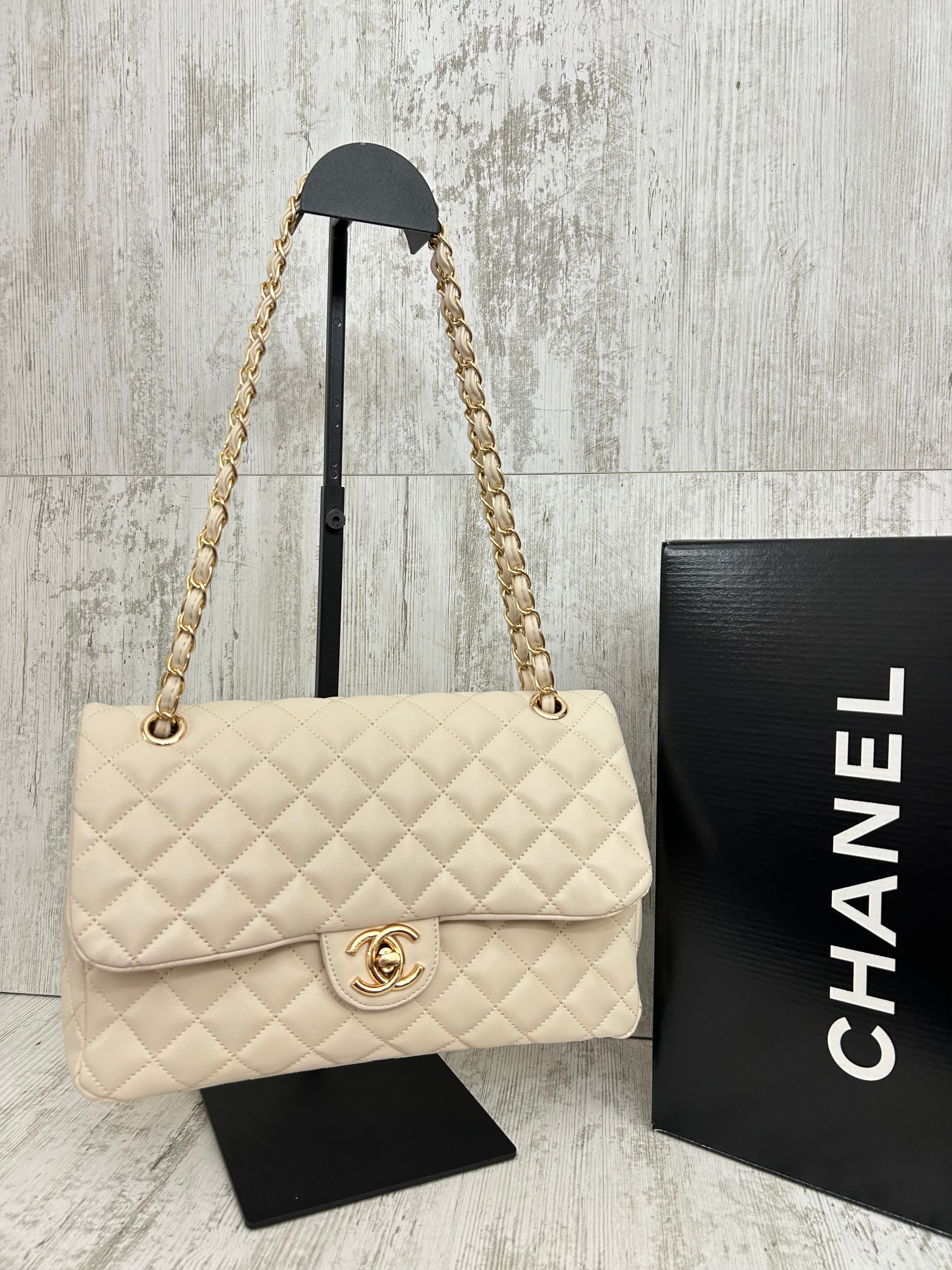 Chanel flap