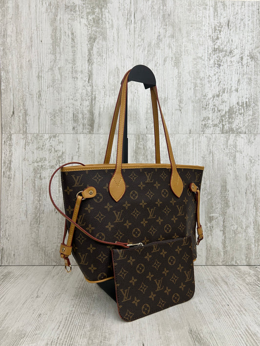 Louis Vuitton Mini shopping