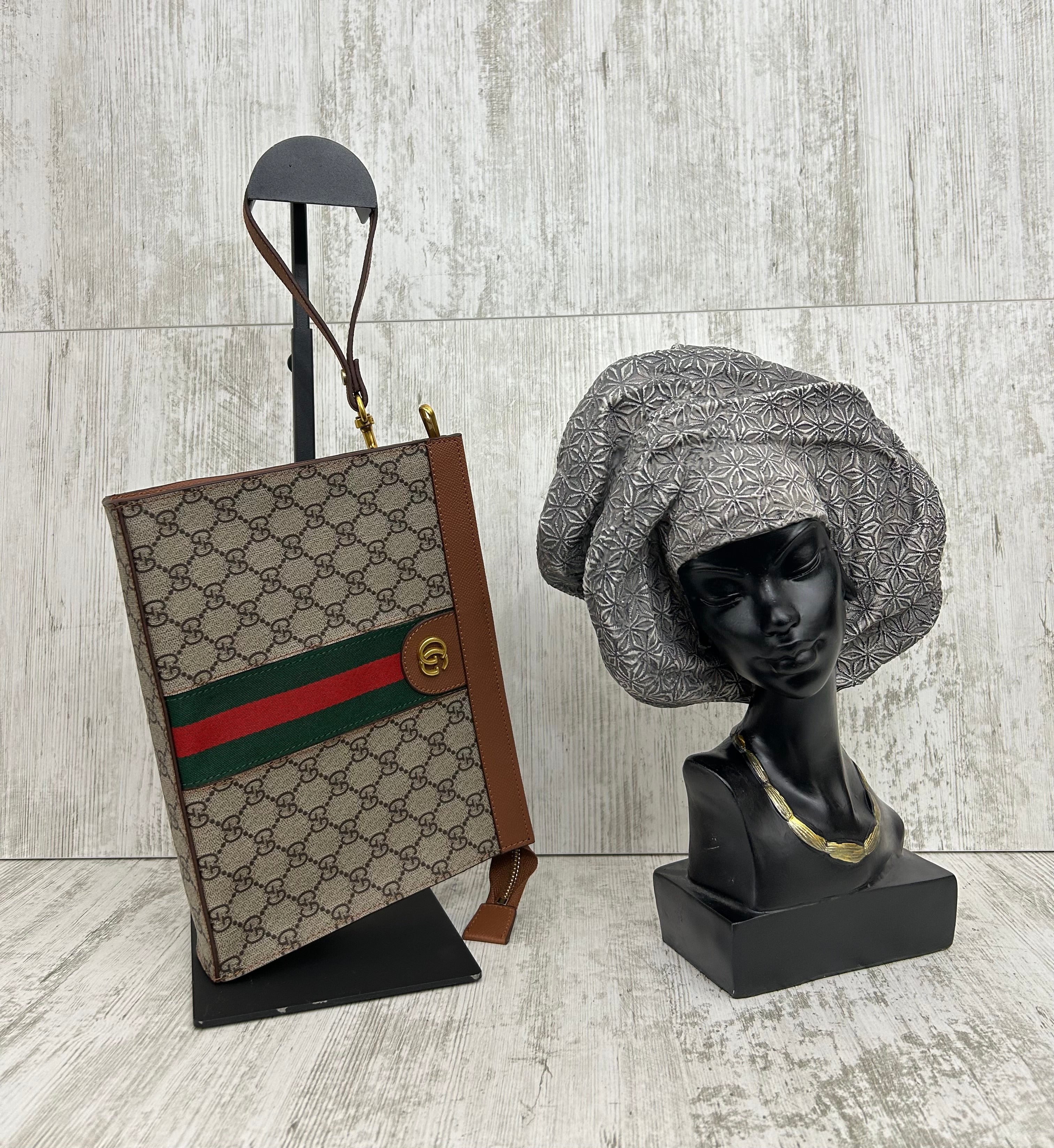 Gucci φάκελος