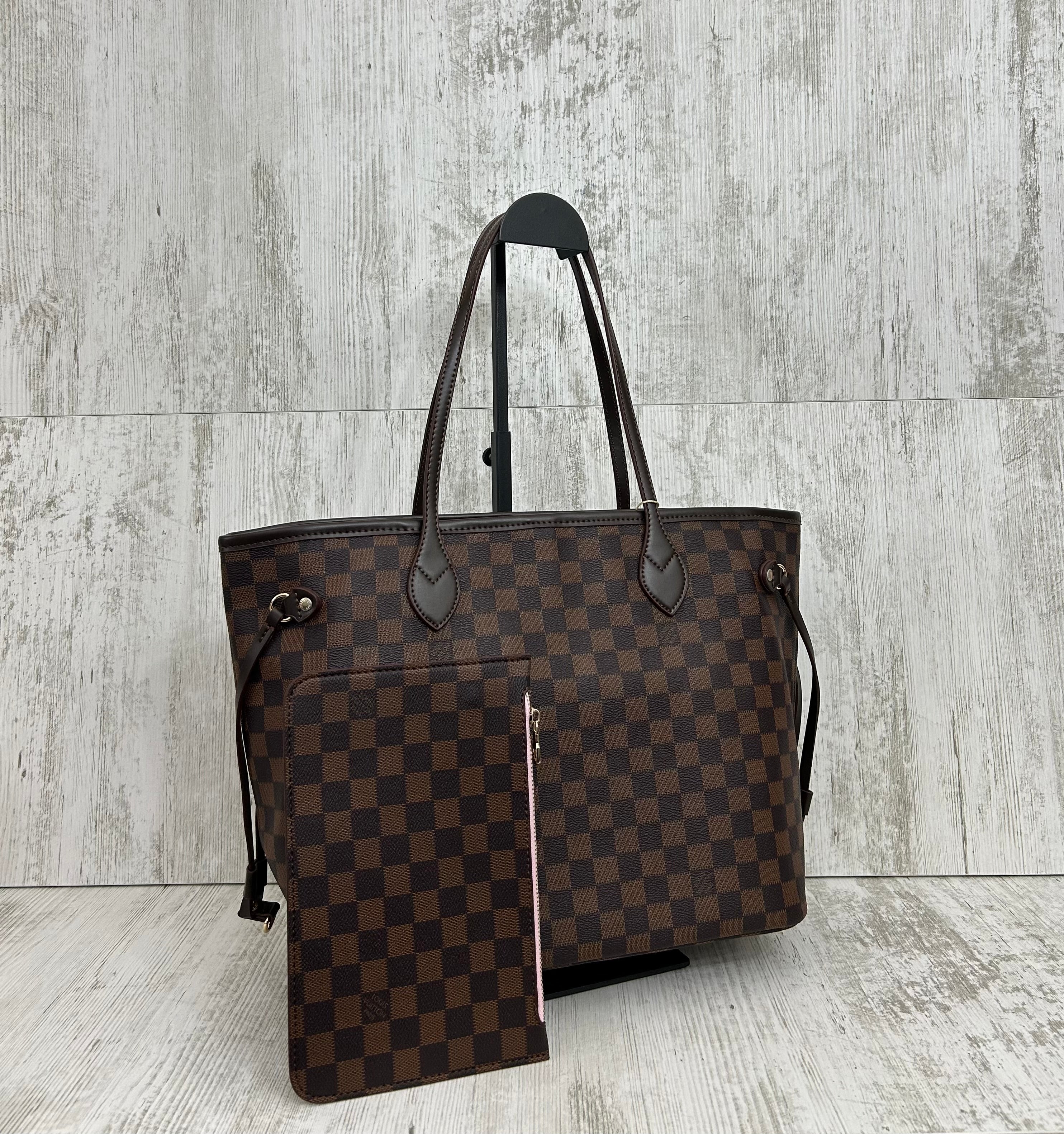 Louis Vuitton Shopping