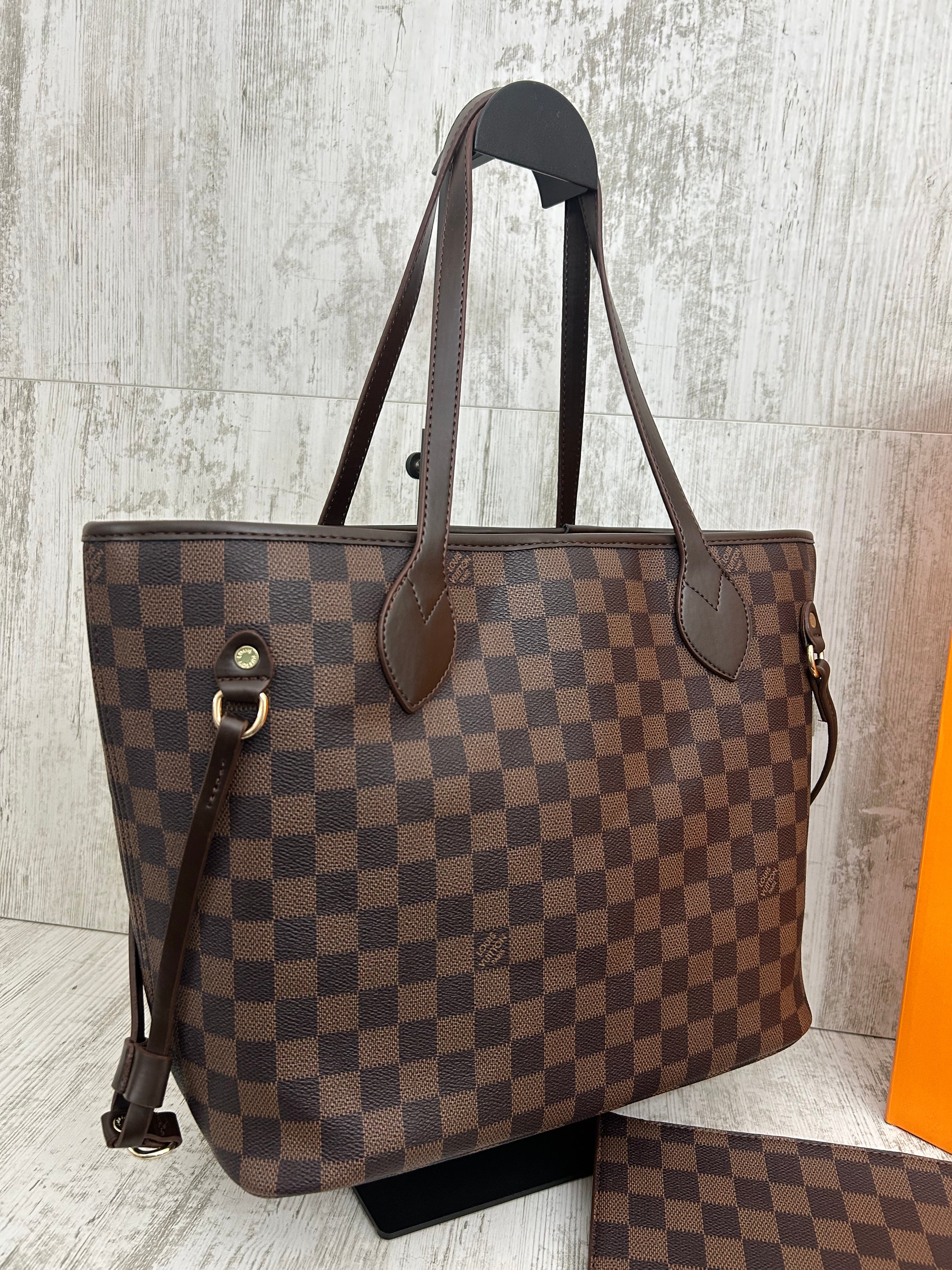 Louis Vuitton Shopping